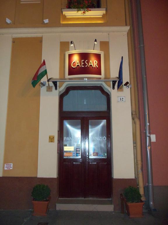 Caesar Panzio Hotel Pápa Exterior foto